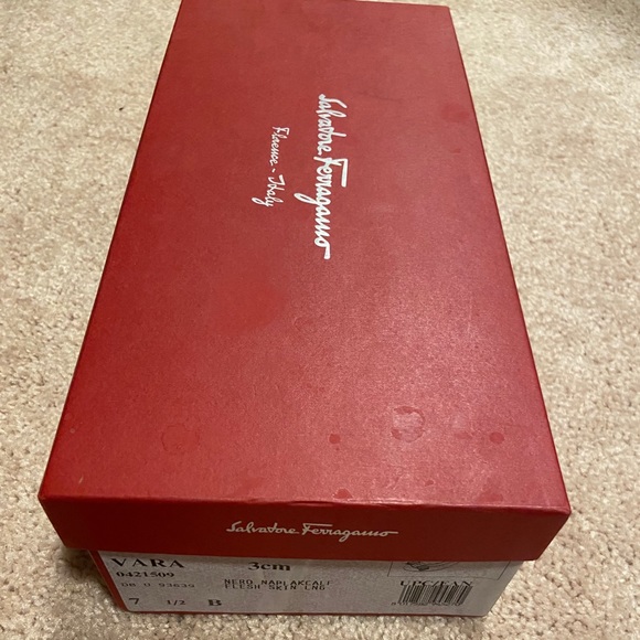 Salvatore Ferragamo Kitten Heels - Picture 4 of 4